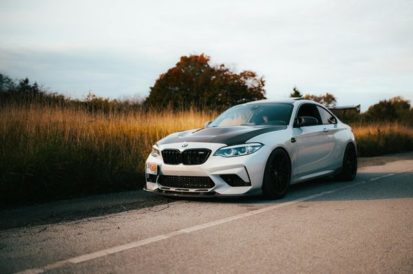 Les Équipements Immanquables pour Sublimer Votre Moto Triumph